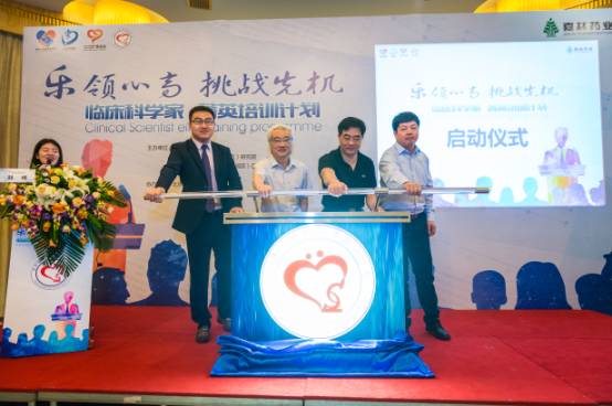 15107344813410682lOj.jpg 644.jpg